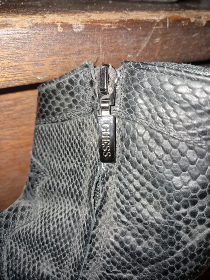 Guess - photo numéro 2