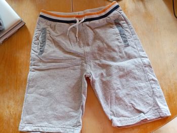 Short 8 ans