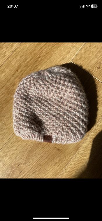 Bonnet en laine rose