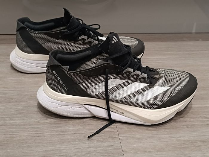 Basket adidas adizero Boston 12