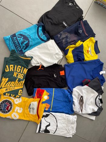 Lot tee-shirt tailles variées 