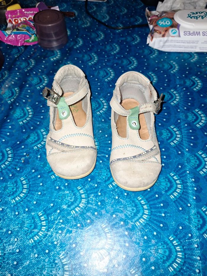 Chaussure 23