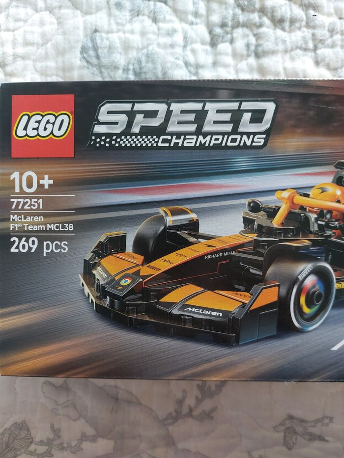 Lego Formule 1 McLaren 269 pièces neuf - photo numéro 2