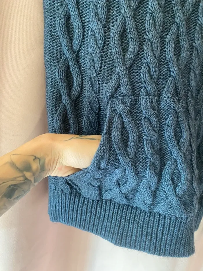 Pull bleu marine - photo numéro 5
