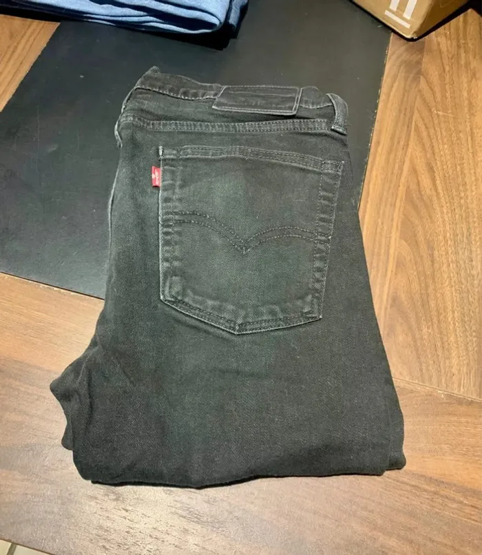 Jean homme Levis 510 noir - W33 L32