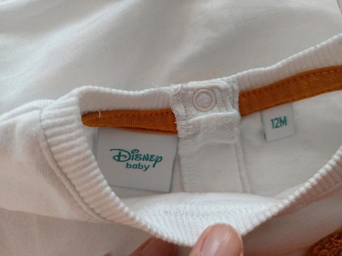 T shirt Disney 12m comme neuf - photo numéro 2