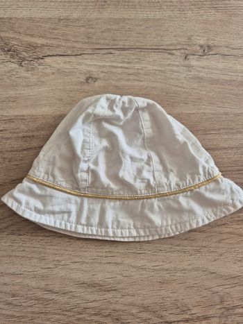 Chapeau blanc taille 41 cm