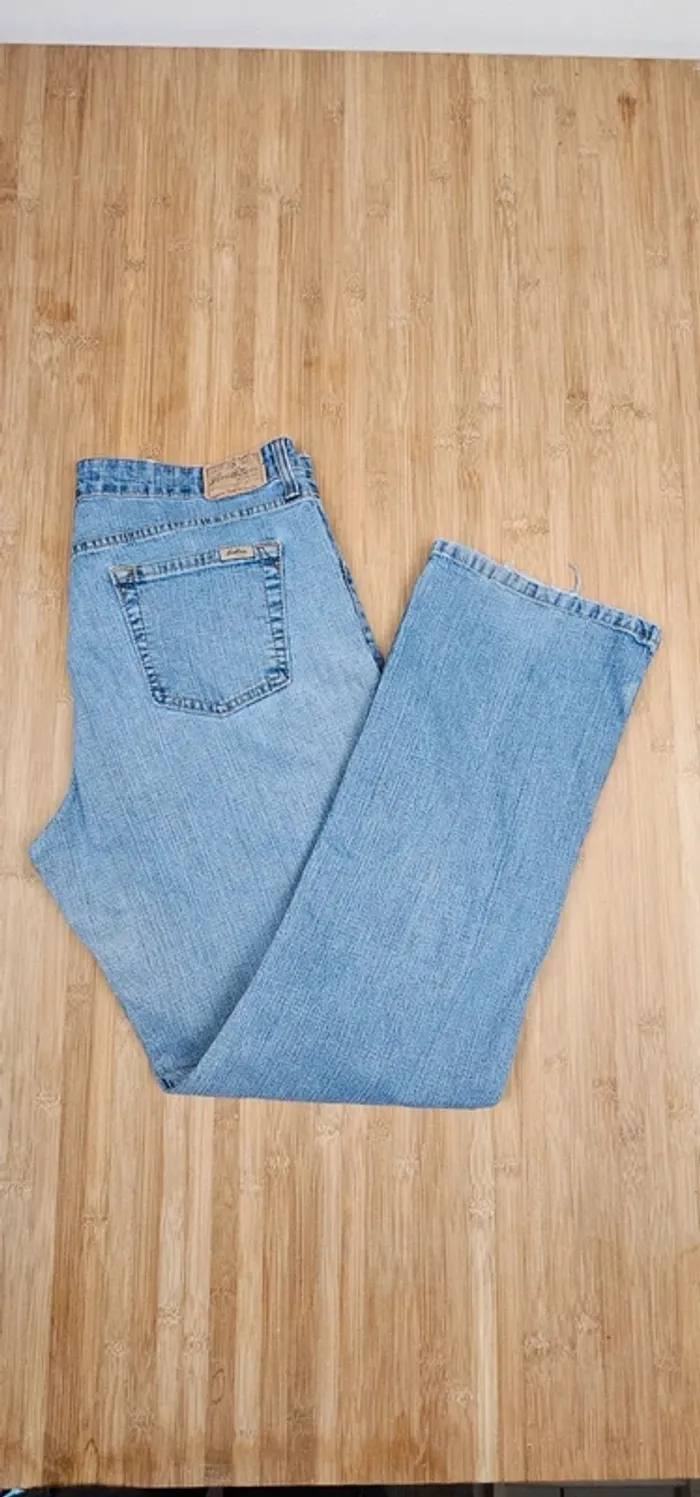 Levi's stretch mid-rise bootcut T: 42/44