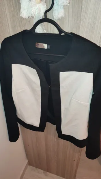 Veste tailleur noir et chance taille 36