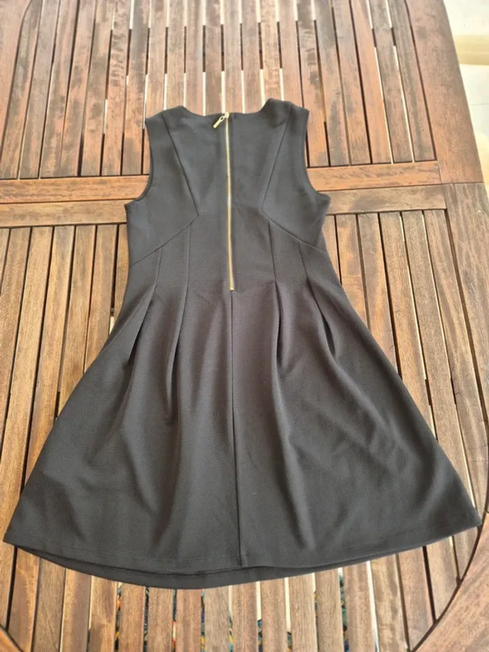 Petit robe noire patineuse Pimkie T.38 neuve - photo numéro 4