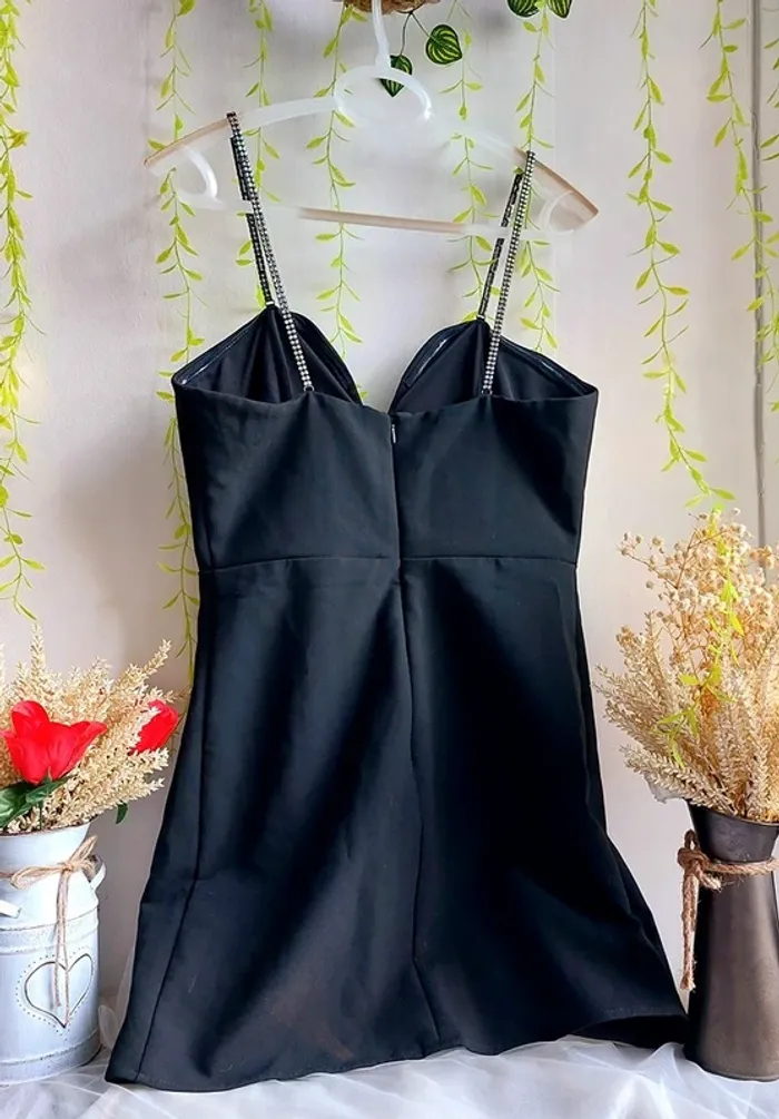 Robe Fête et cocktail H&M – 38 – Noir – État : Excellent - photo numéro 2