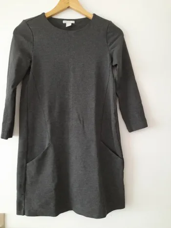 Robe courte forme droite