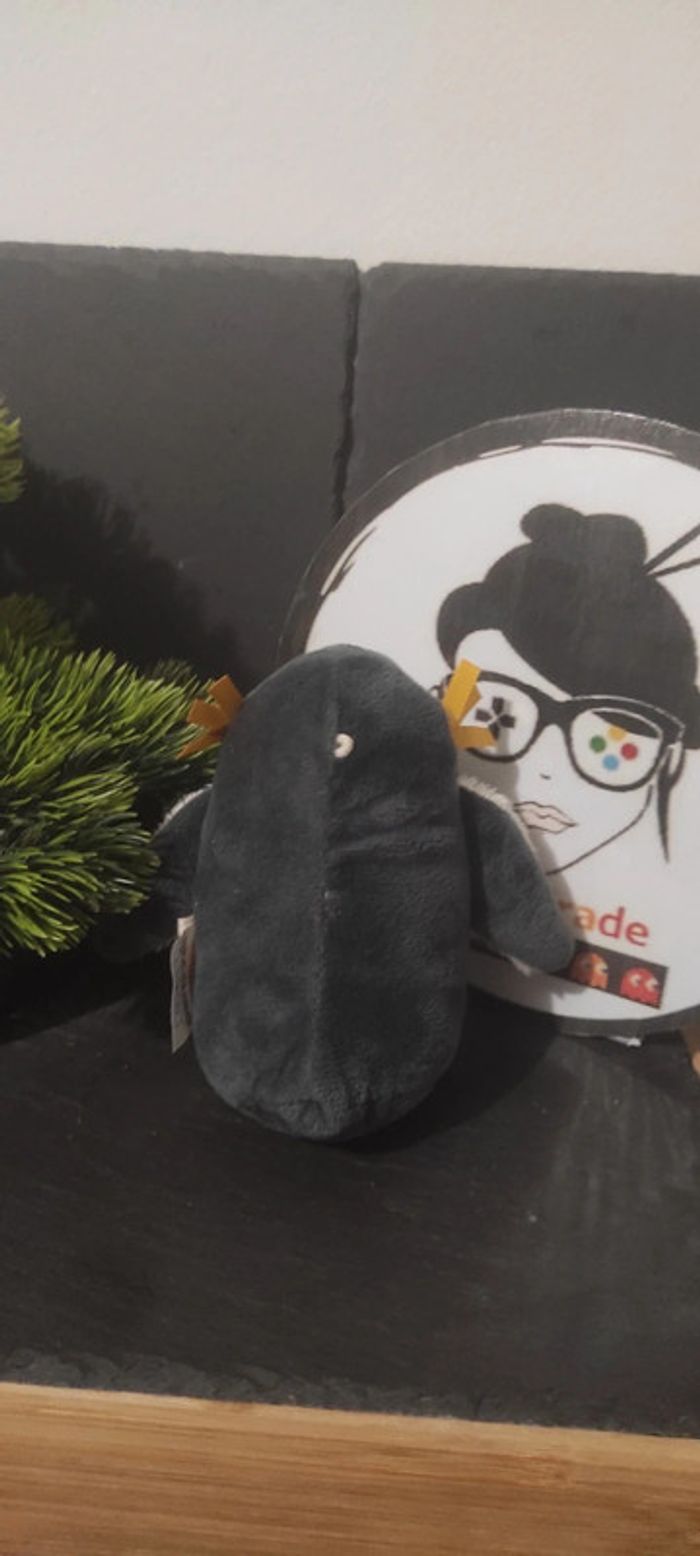 Peluche galipette pingouin Les Nanouks moulin roty hochet grelot bleu blanc étoile rayé - photo numéro 2