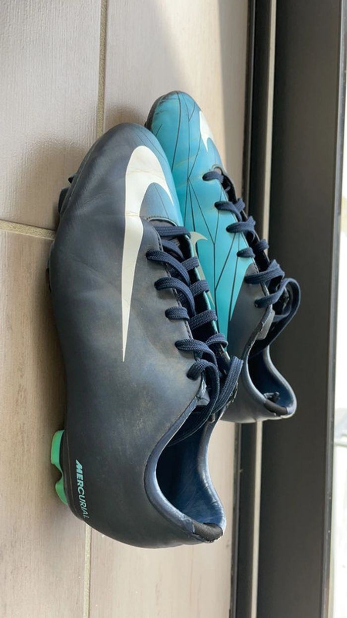 Chaussures de foot - photo numéro 2