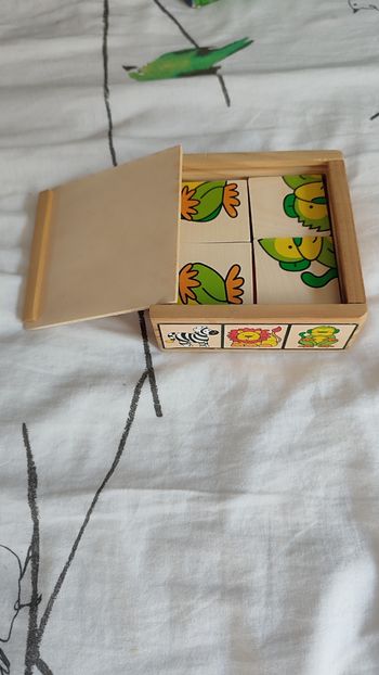 Jeux en bois boîte avec puzzles