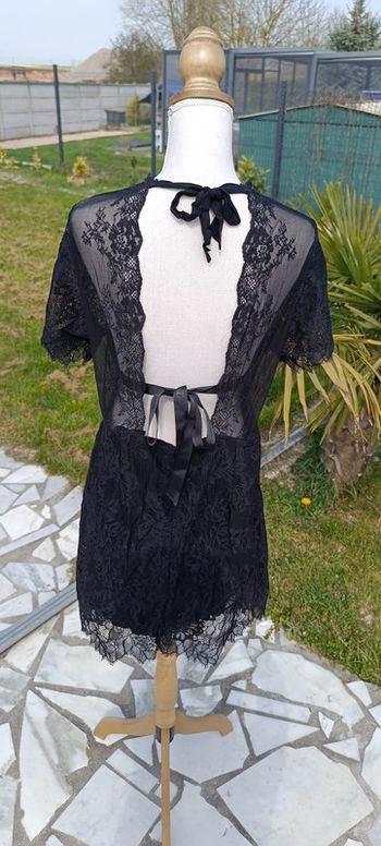 Robe dentelle chic dos nu Lise Charmel