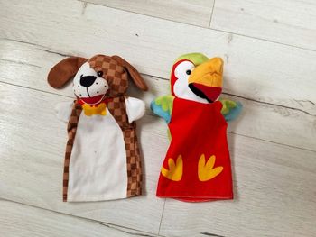 Lot 2 marionnettes perroquet et chien 25 cm de haut