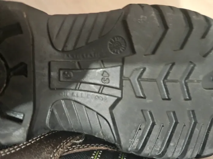 Chaussure basket de sécurité taille 43, le maître - photo numéro 4