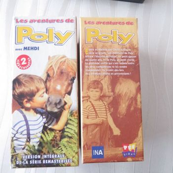 2 vidéocassettes Aventures de Poly, version intégrale de la série, écrit et réalisé par Cécile AUBRY