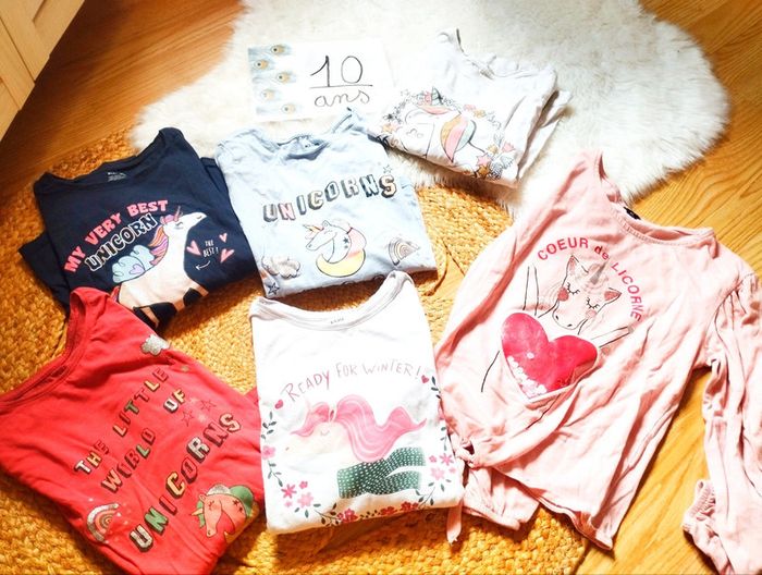Lot t-shirts 10ans Kiabi licorne