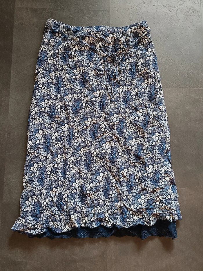 Jupe longue fleurie bleu blanc + dentelle 40