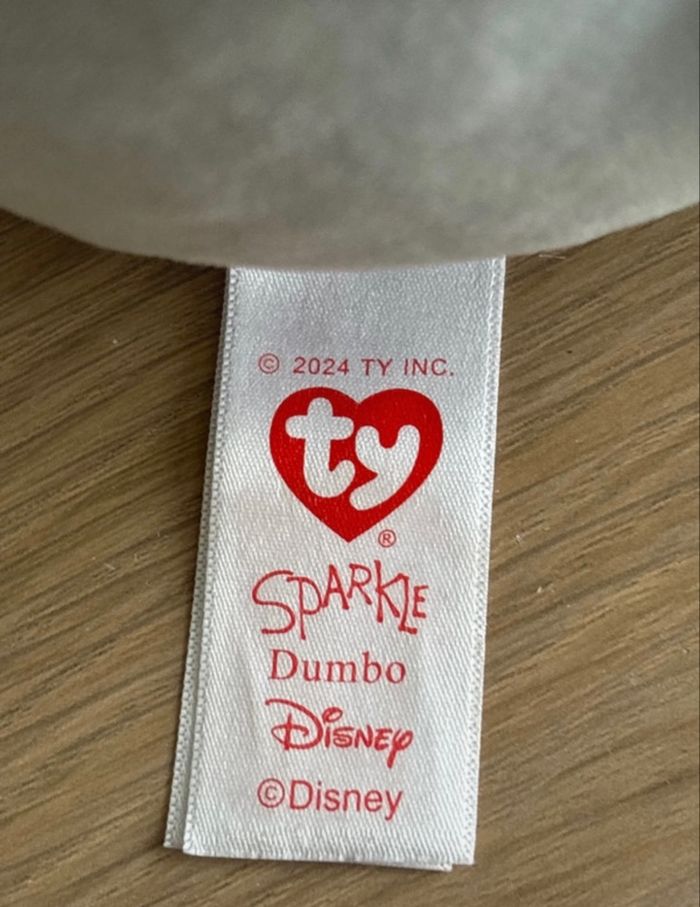 Peluche Dumbo Disney - photo numéro 4