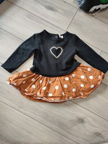 Robe orchestra 9 mois bon état