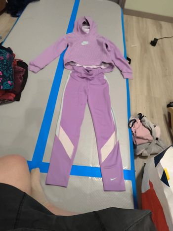 Survêtement Nike très peu porté