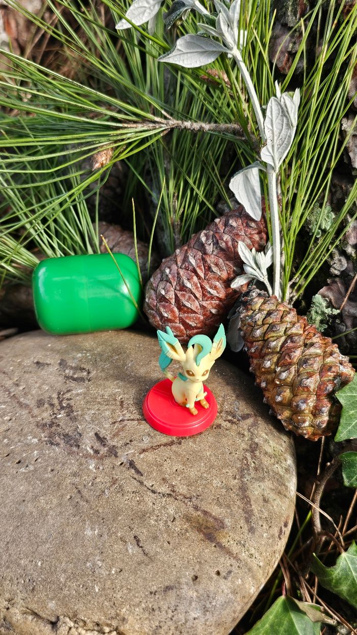 Super figurine Pokemon Nintendo Phyllali 3cm