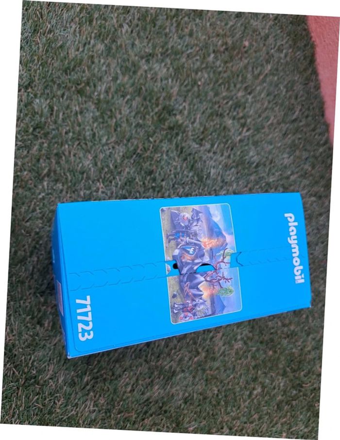 NEUF Playmobil chevalier 71723 non ouvert avec boîte. - photo numéro 2