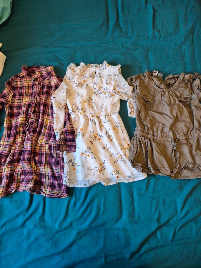 Lot vêtements fille 4 ans - photo numéro 3