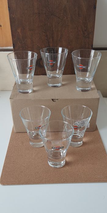 Lot de 6 verres "Martini" neuf