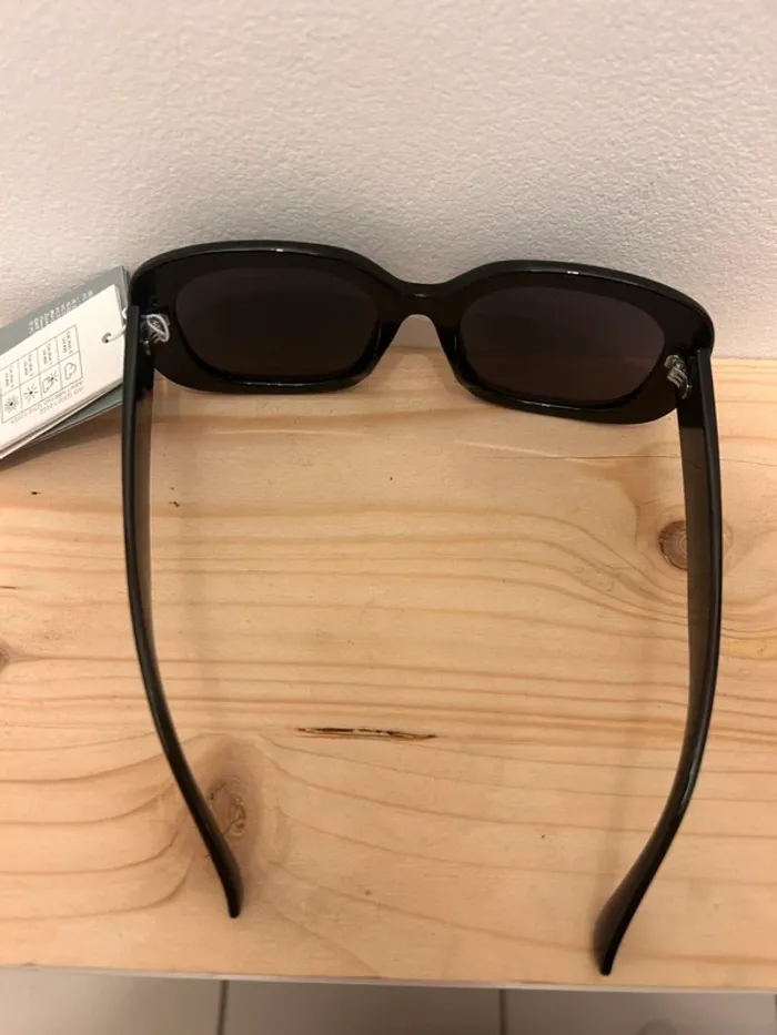 Lunettes de soleil femme H&M neuves - photo numéro 5