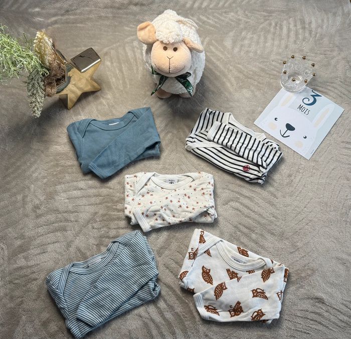 Lot de 5 bodies Petit Bateau