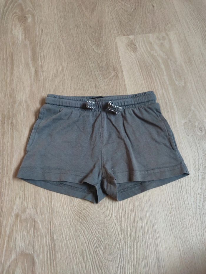 Short fille 3 ans
