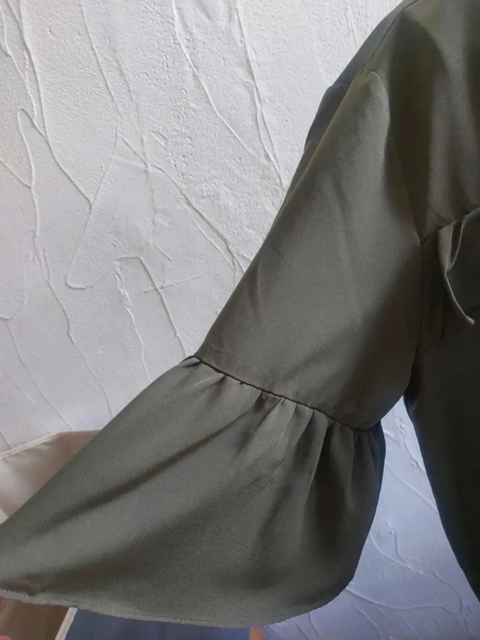 Robe olive à volants élégante - photo numéro 5