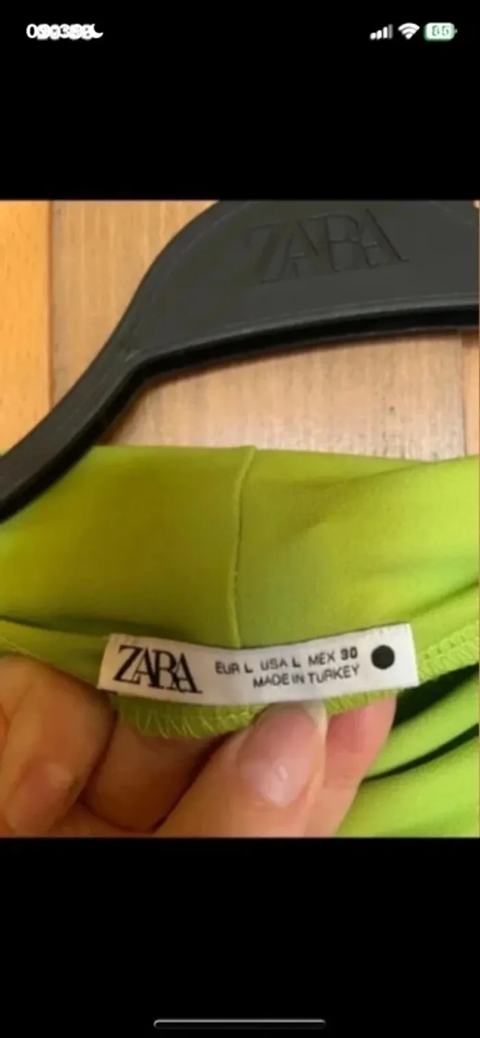Robe verte midi couleur vert néon  Zara taille L - photo numéro 3