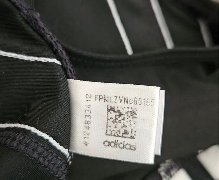 Brassière.
Adidas.
Taille : 36 (voir étiquette) - photo numéro 10