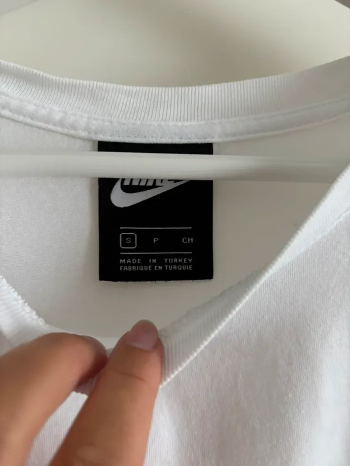 TEE shirt Nike - photo numéro 2