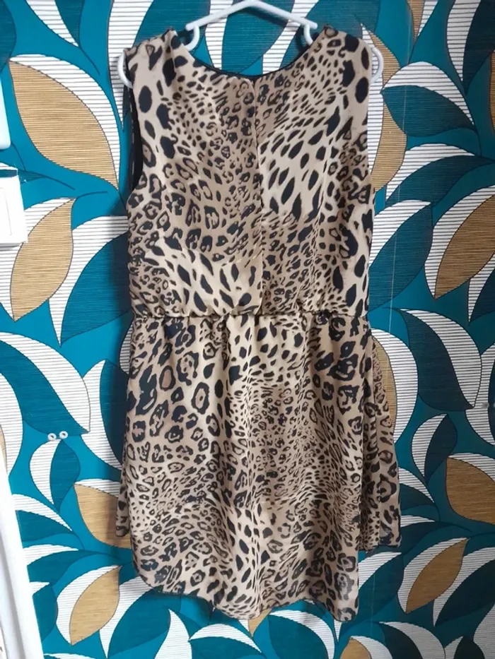 Robe Léopard  - Taille 8 ans - Très bon état - photo numéro 3