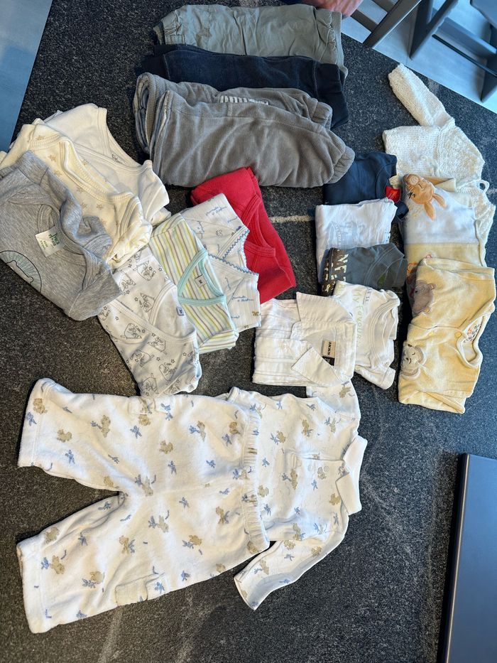 Lot de vêtements garçon taille 3 mois bon ou très bon état