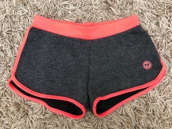 Short  8 ans En très bon état