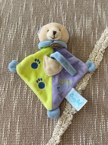Peluche doudou plat accroche tétine 19cm Baby Nat ours violet vert et beige très bon état