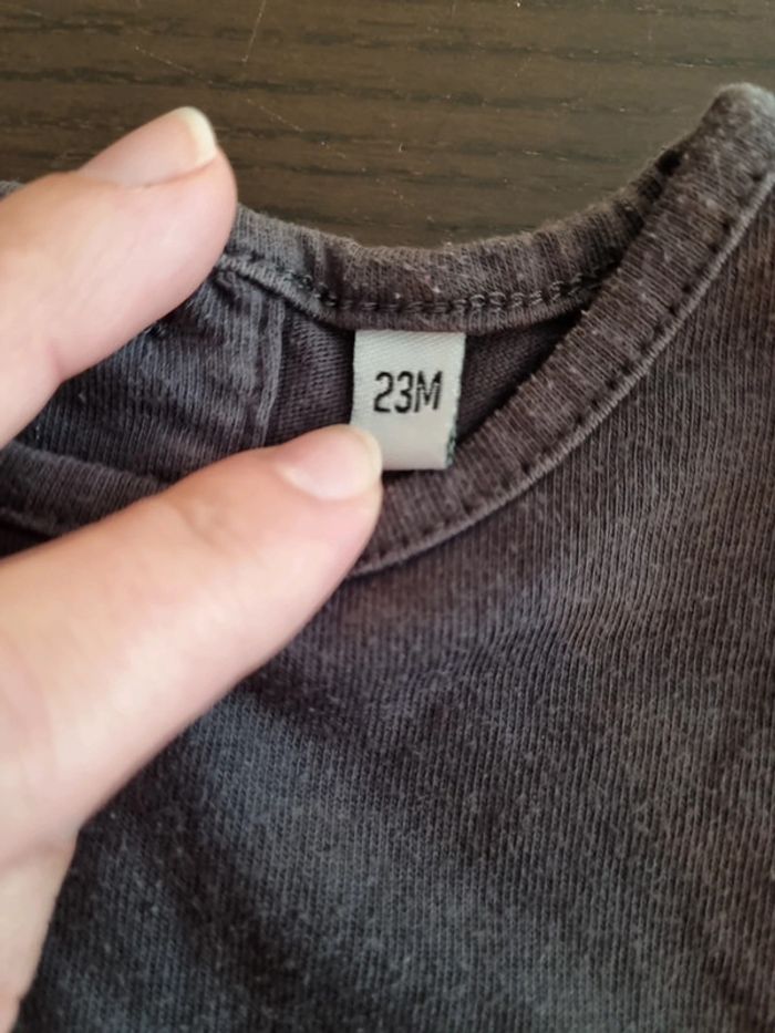 Haut manches longues marron fée 23 mois très bon état - photo numéro 3