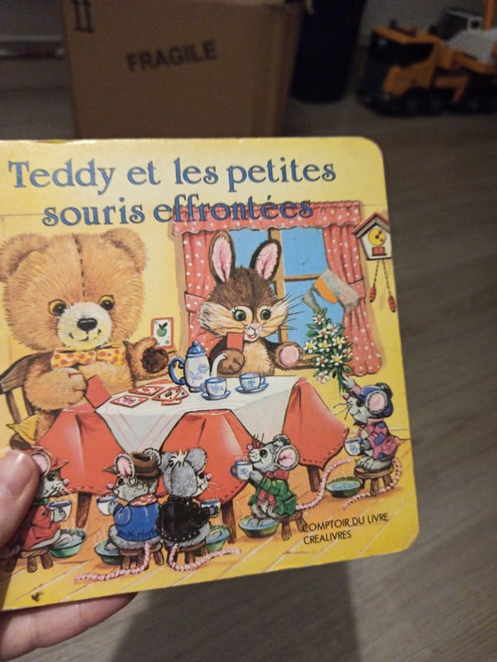 Livre Teddy et les petites souris effrontées