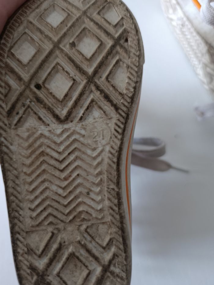 Converses pointure 21 - photo numéro 3