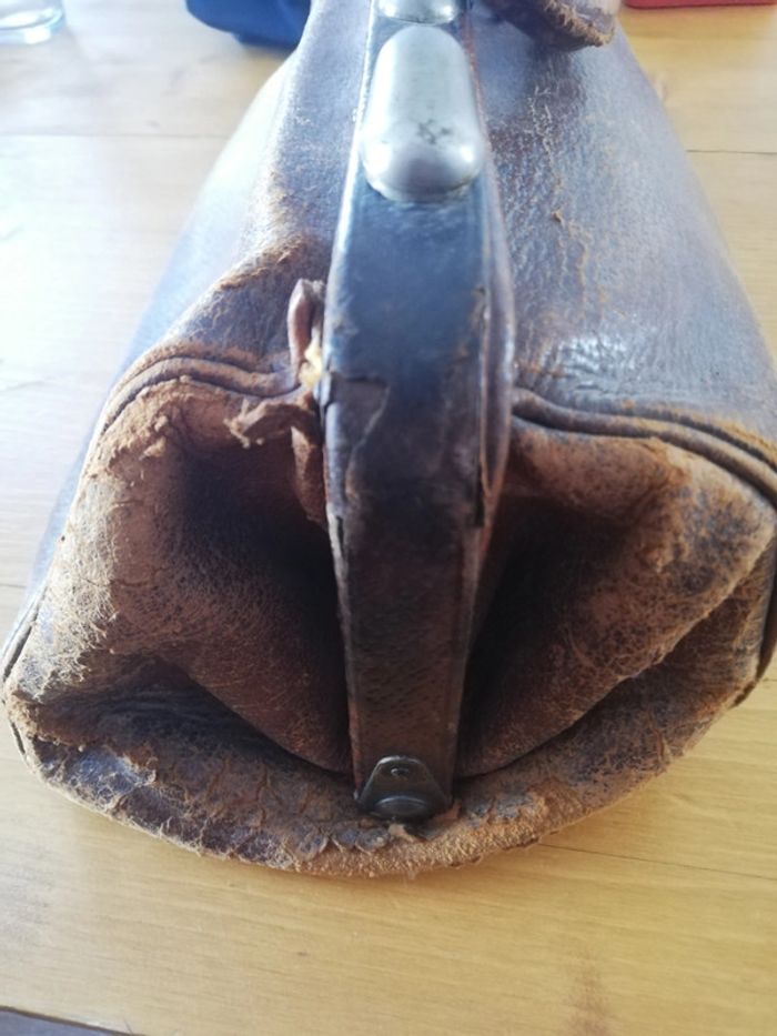 Sac cuir ancien - photo numéro 4