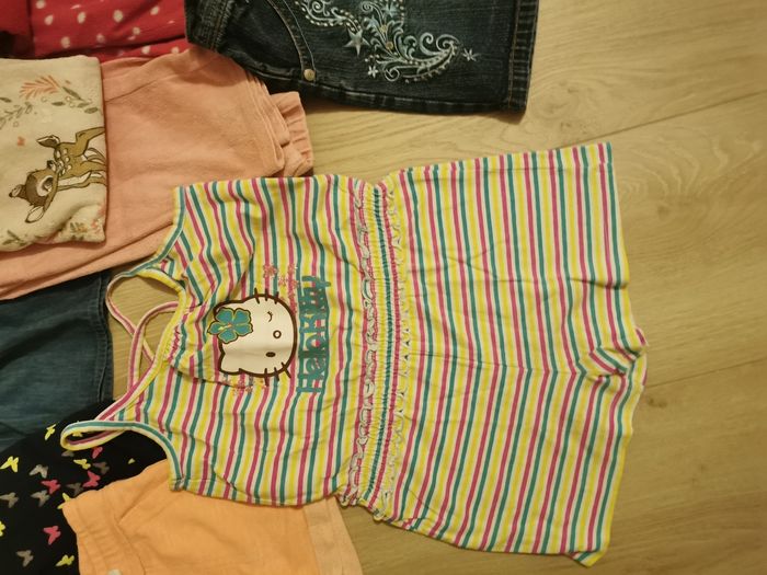 Lot vêtements 5 ans fille - photo numéro 8