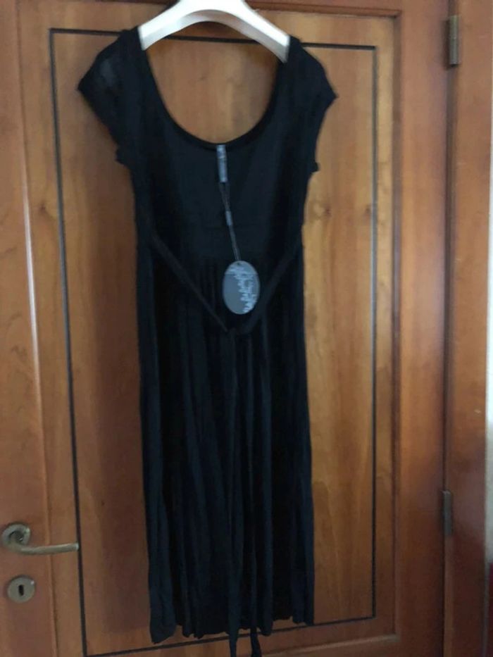 Magnifique robe noire 40 Joos neuve avec étiquette