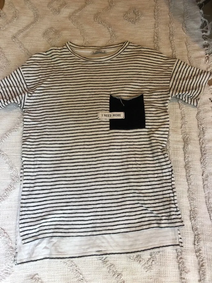 T-shirt éponge taille 36 pull and bear
